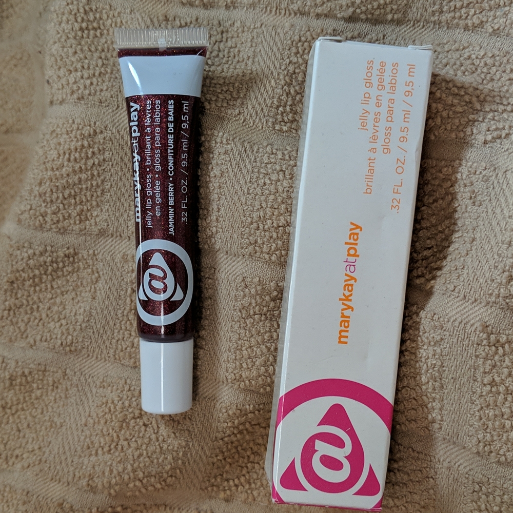 Mary Kay at play Jelly Lip Gloss